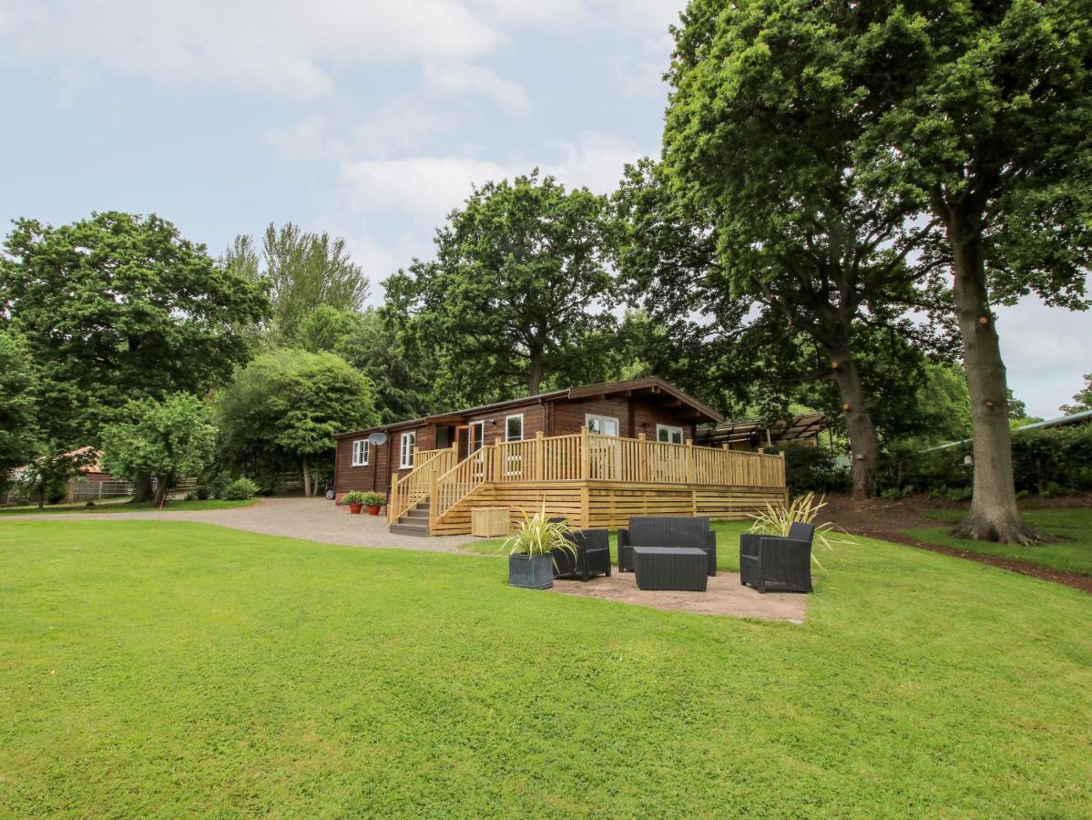The Log Cabin Tenbury Buitenkant foto