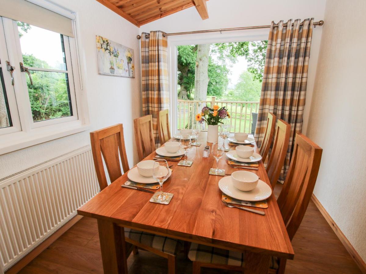 The Log Cabin Tenbury Buitenkant foto
