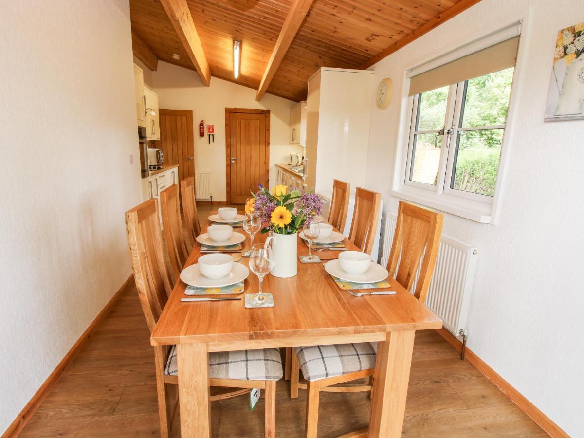 The Log Cabin Tenbury Buitenkant foto